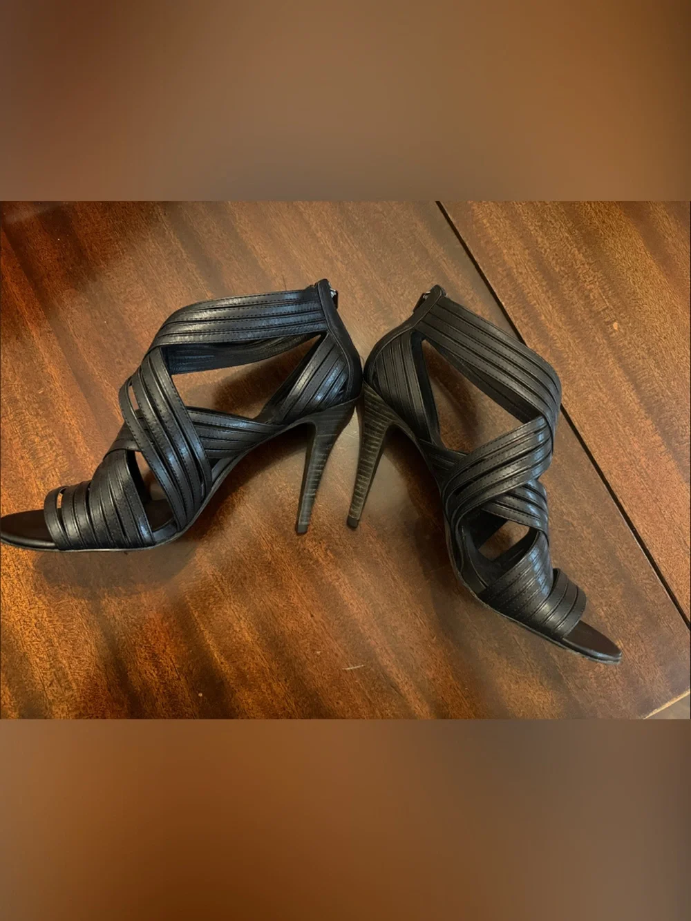 Tory Burch Black Leather Caged 